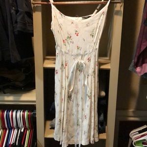 Betsy Johnson summer floral dress. Size 4
